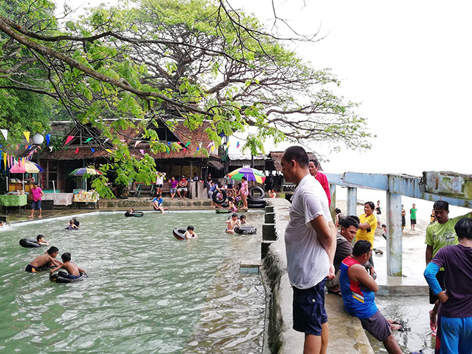 swimming pool